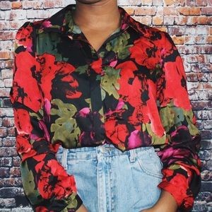 🌹Button Down Floral Blouse